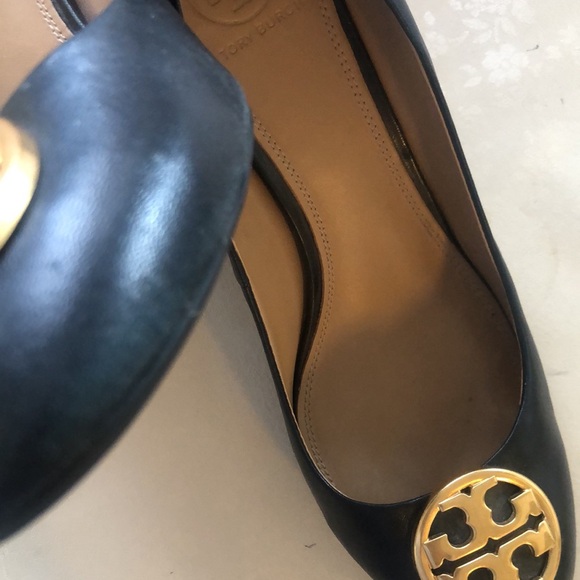 Tory Burch Chelsea Logo Medallion Wedge Size 9 - Picture 10 of 13